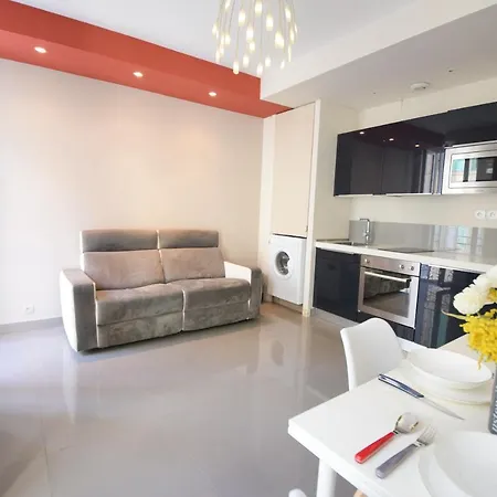 Διαμέρισμα Massena - Best Place In - 2 Bedrooms - Big Balcony *