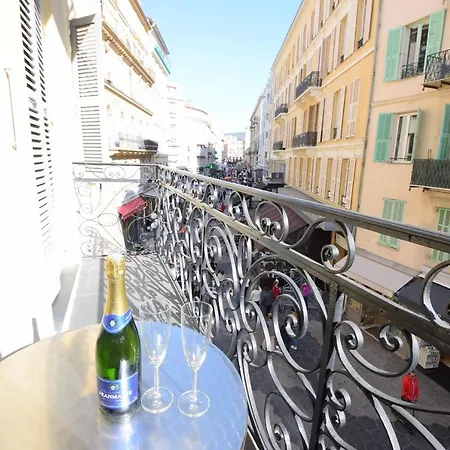 Massena - Best Place In - 2 Bedrooms - Big Balcony Νίκαια